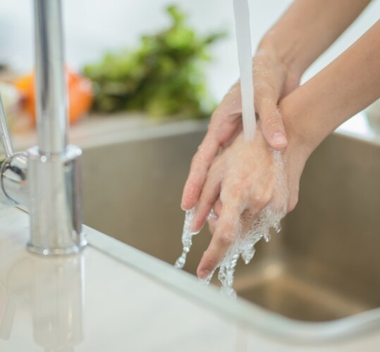 Pastikan 12 Hal Ini Agar MPASI Si Kecil Bersih, Aman dan Bernutrisi