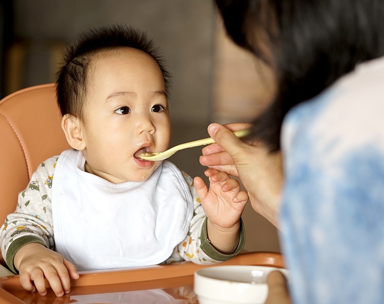 Bunda, Yuk, Simak Takaran MPASI 6 Bulan yang Tepat Berikut Ini!