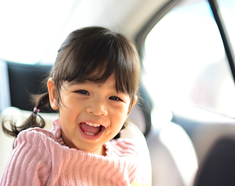 Bayi Merangkak Umur Berapa? Ini Penjelasannya!