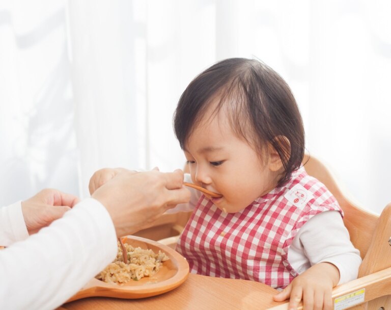 Kapan Bayi Mulai MPASI? Ini Penjelasannya!